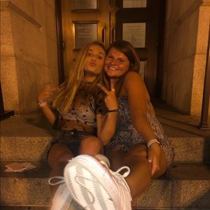 Meet your Posher, Maddie